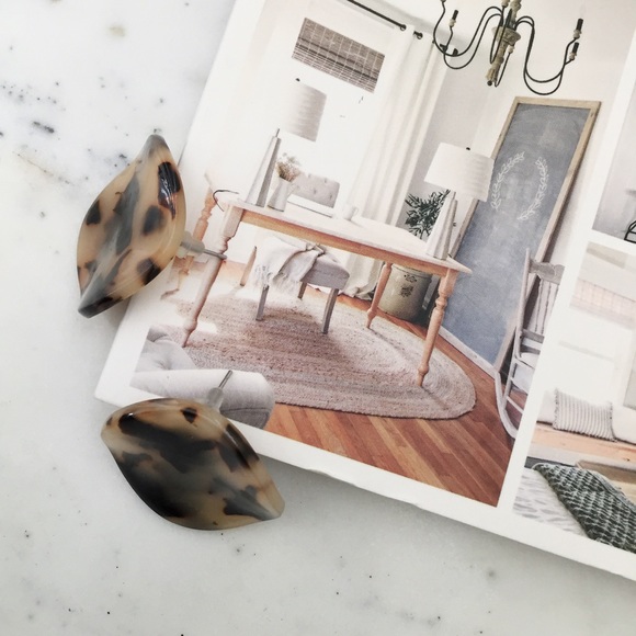 "Brigitte" Earrings || Tortoise Shell Statement - Picture 6 of 9